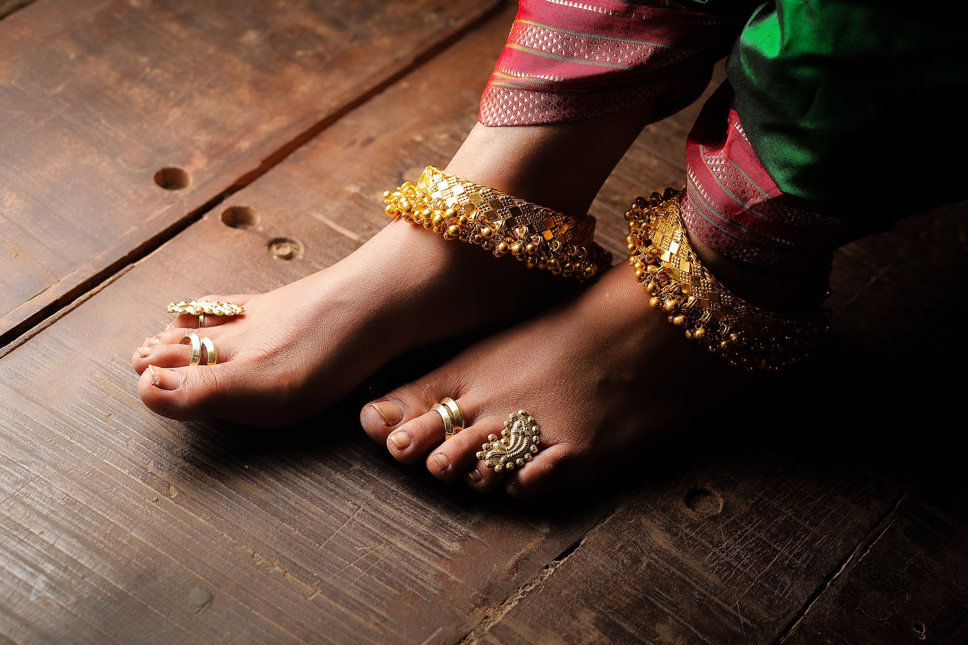 गजरी पैंजण । Gajri Painjan – PrajaktSaj